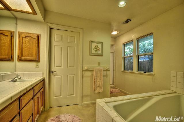 1910 Chatsworth Ln, Carmichael, CA 95608 photo 21