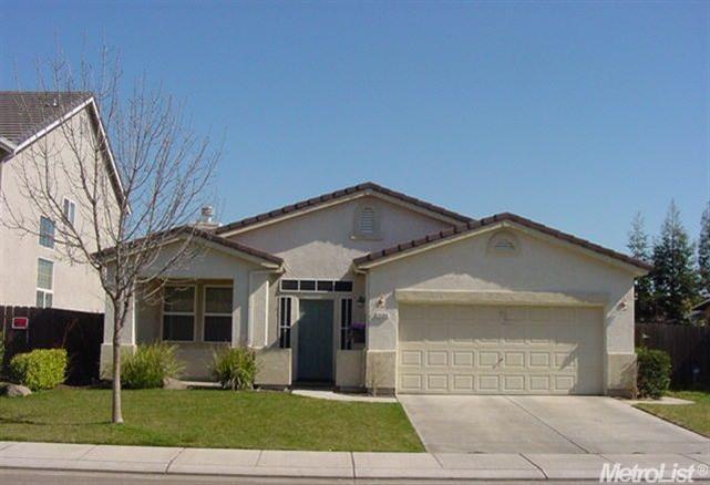 2104 Rampart St, Modesto, CA 95355 photo 1