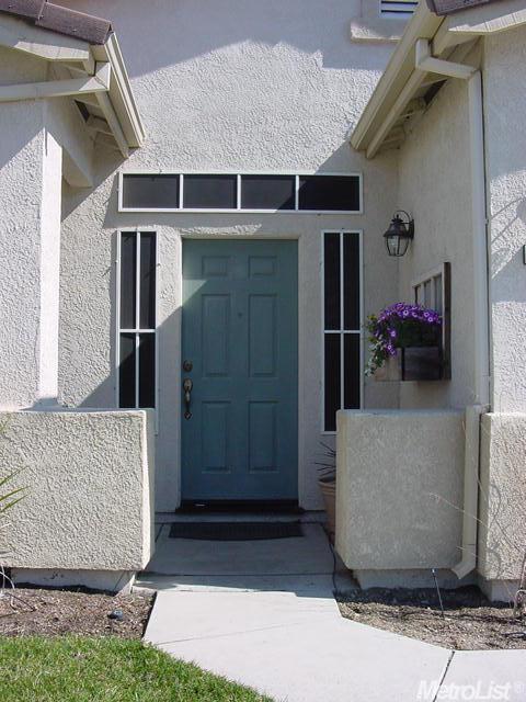2104 Rampart St, Modesto, CA 95355 photo 2