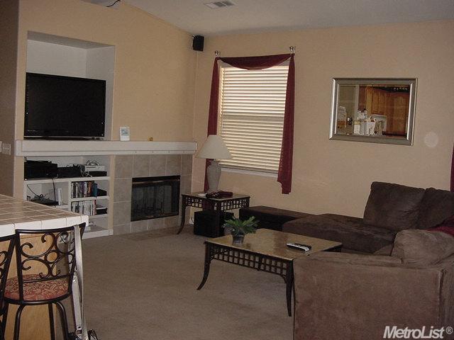 2104 Rampart St, Modesto, CA 95355 photo 9