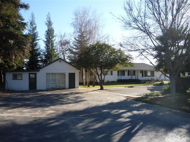 2618 Ladd Rd, Modesto, CA 95356 photo 1