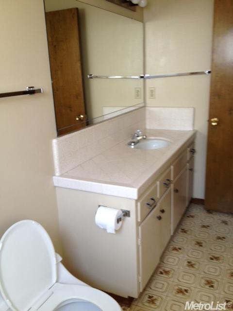 761 E Tuolumne Rd, Turlock, CA 95382 photo 14