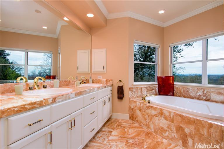 565 Riverview Dr, Auburn, CA 95603 photo 12