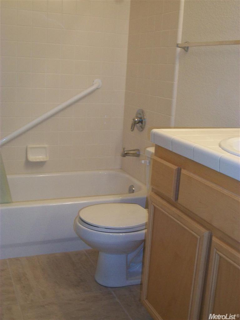 102 Storms Ct, Folsom, CA 95630 photo 10