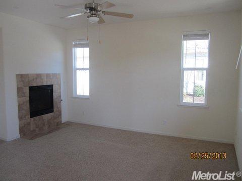 9351 Vintner Cir, Patterson, CA 95363 photo 2