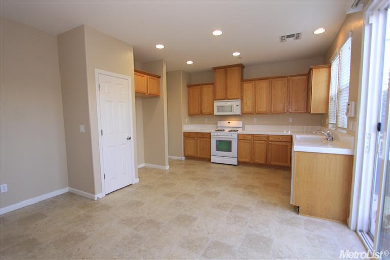 674 Equinox Loop, Lincoln, CA 95648 photo 15