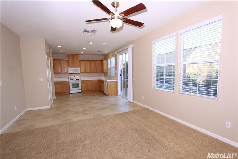 674 Equinox Loop, Lincoln, CA 95648 photo 6