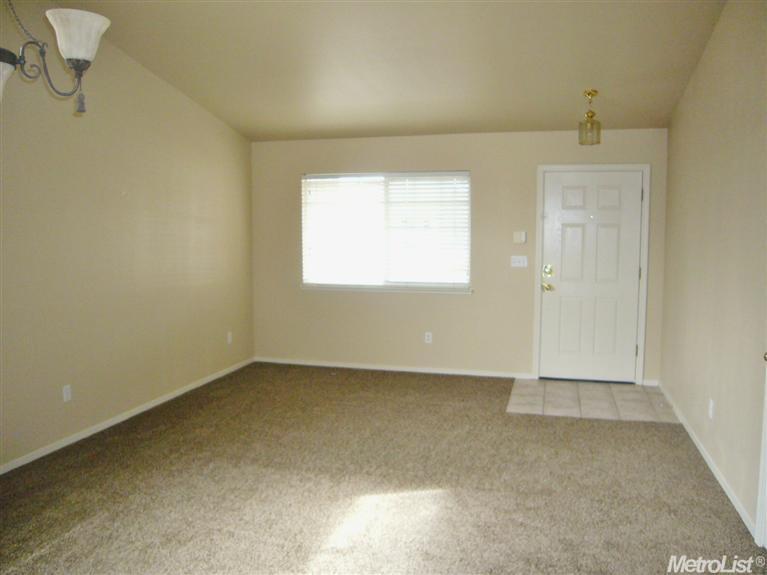 5312 Silverstone Cir, Salida, CA 95368 photo 2
