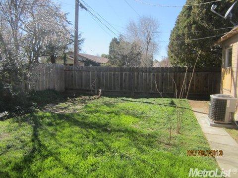 374 W 20th St, Tracy, CA 95376 photo 8