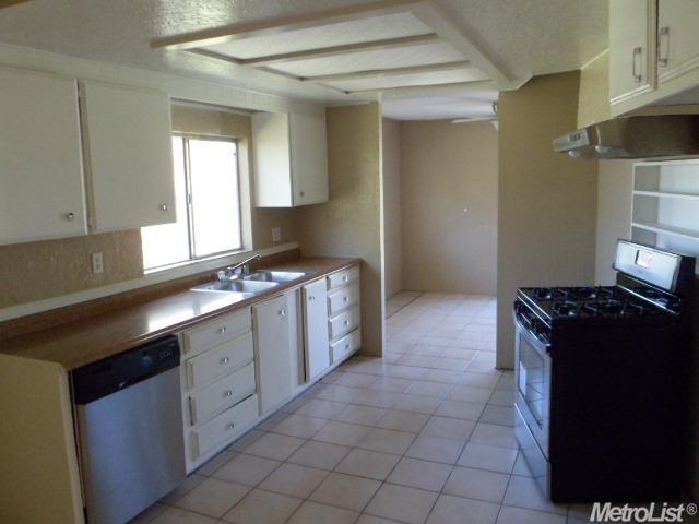 37415 Eagle Dr, Raymond, CA 93653 photo 6