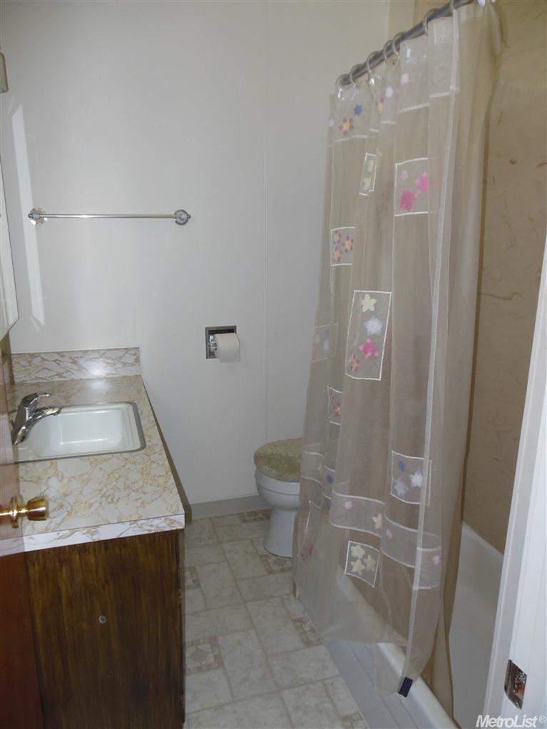1148 Houser Ln, Modesto, CA 95351 photo 5