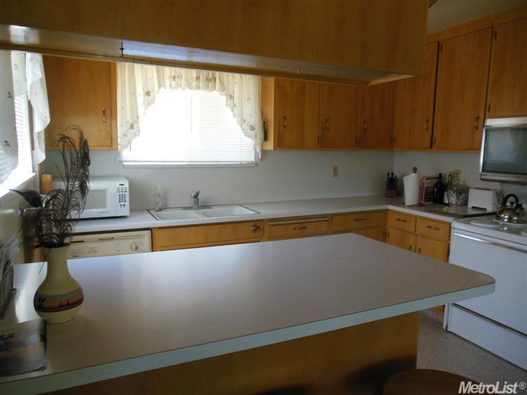 1148 Houser Ln, Modesto, CA 95351 photo 2