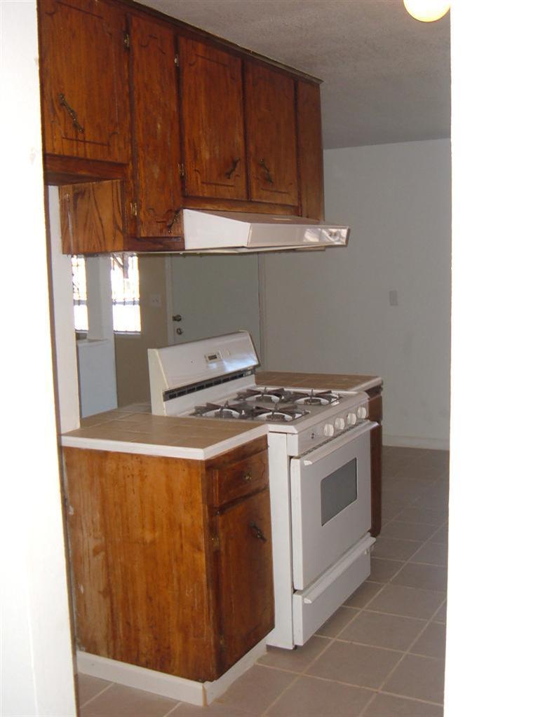 925 Middlecoff Ave, Modesto, CA 95351 photo 4