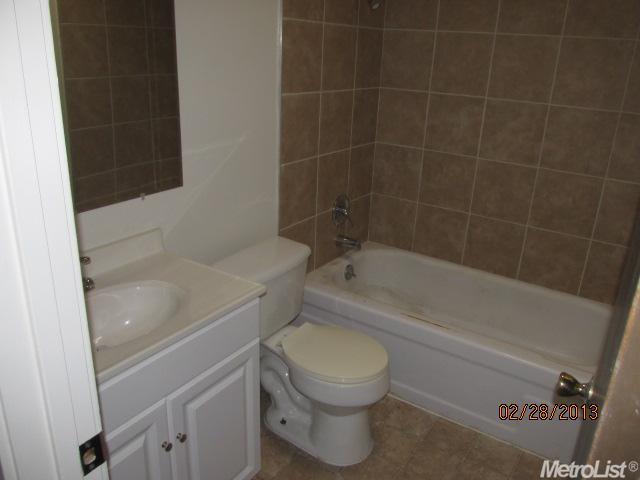 4700 Good Ct, Carmichael, CA 95608 photo 8