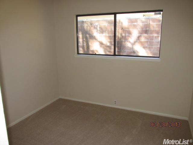 4700 Good Ct, Carmichael, CA 95608 photo 6