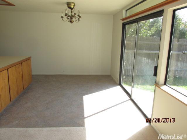 4700 Good Ct, Carmichael, CA 95608 photo 4