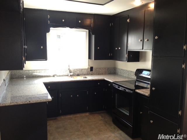 1433 Lorry Ct, Modesto, CA 95355 photo 3