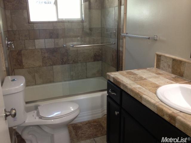 1433 Lorry Ct, Modesto, CA 95355 photo 5