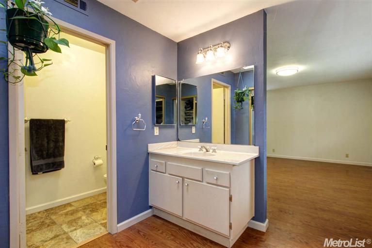404 Fiesta Ave, Davis, CA 95616 photo 19