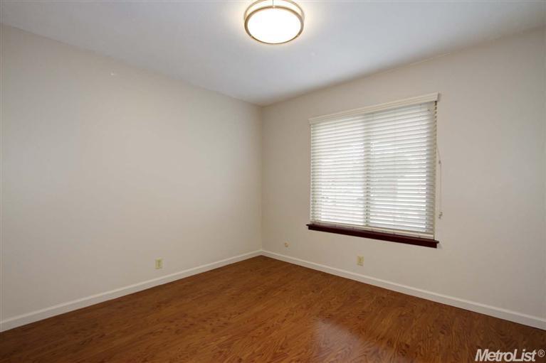 404 Fiesta Ave, Davis, CA 95616 photo 21