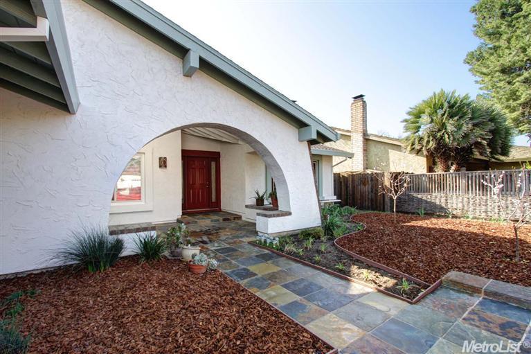 404 Fiesta Ave, Davis, CA 95616 photo 3