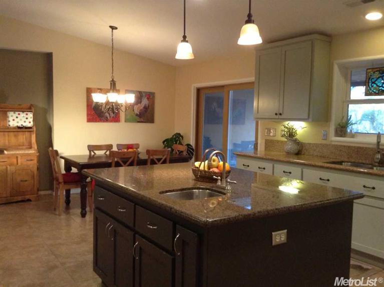 2530 Laurence Ave, Carmichael, CA 95608 photo 5