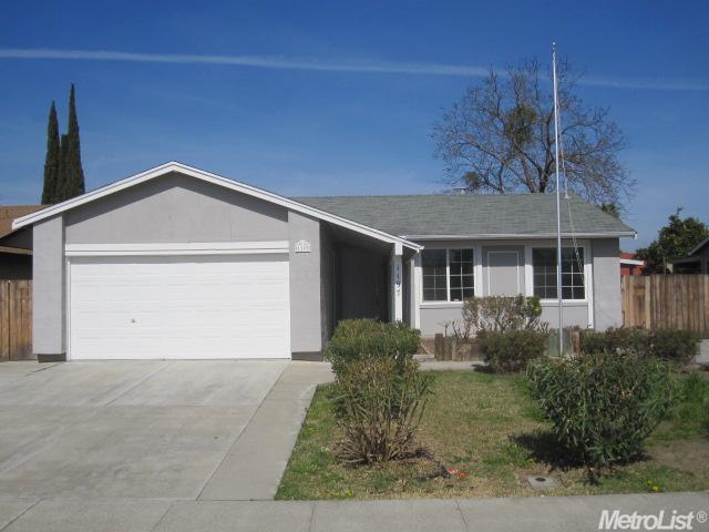 1197 Rusher St, Tracy, CA 95376 photo 1