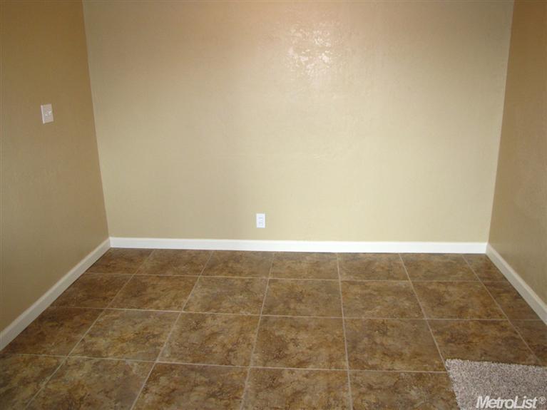 521 Howard St, Lodi, CA 95242 photo 6