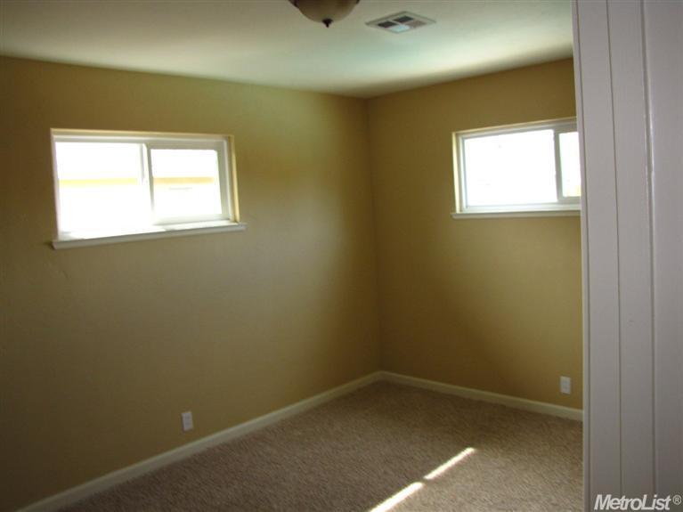 521 Howard St, Lodi, CA 95242 photo 11
