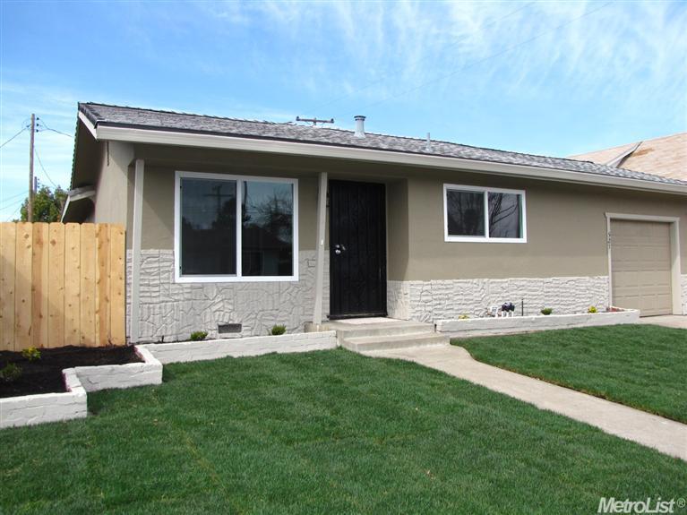 521 Howard St, Lodi, CA 95242 photo 1