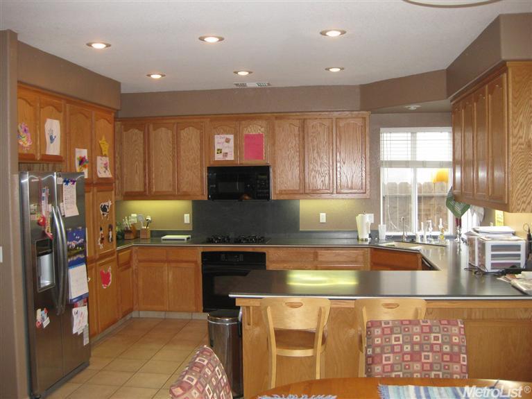 1813 St Mayeul Dr, Modesto, CA 95356 photo 3