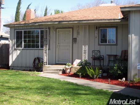 1900 Arlington Dr, Modesto, CA 95350 photo 3