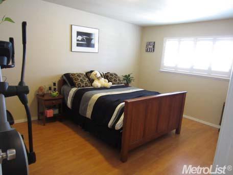 1900 Arlington Dr, Modesto, CA 95350 photo 12