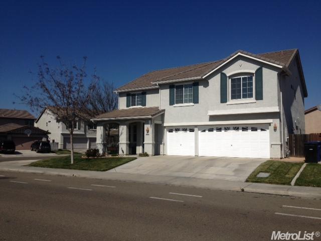 1235 Cliff Swallow Dr, Patterson, CA 95363 photo 2