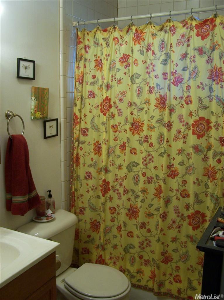 1308 Nutmeg Ln, Davis, CA 95618 photo 3
