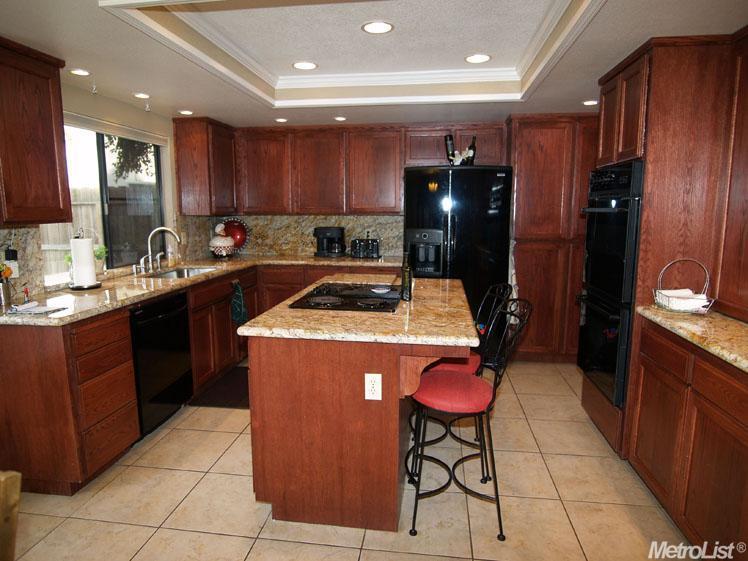 3713 Drakeshire Dr, Modesto, CA 95356 photo 12