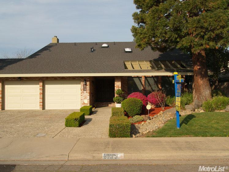 3713 Drakeshire Dr, Modesto, CA 95356 photo 3