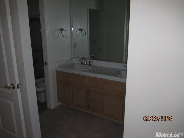 3926 Cyrus Ln, Carmichael, CA 95608 photo 6