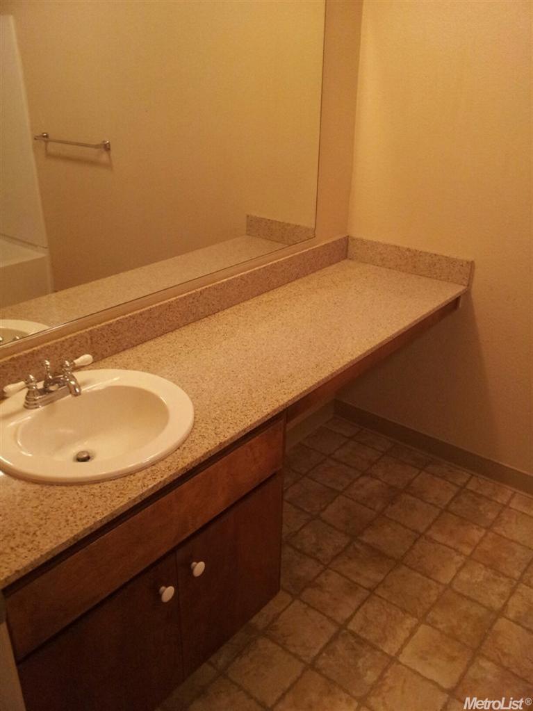 2401 Eilers Ln #504, Lodi, CA 95242 photo 5
