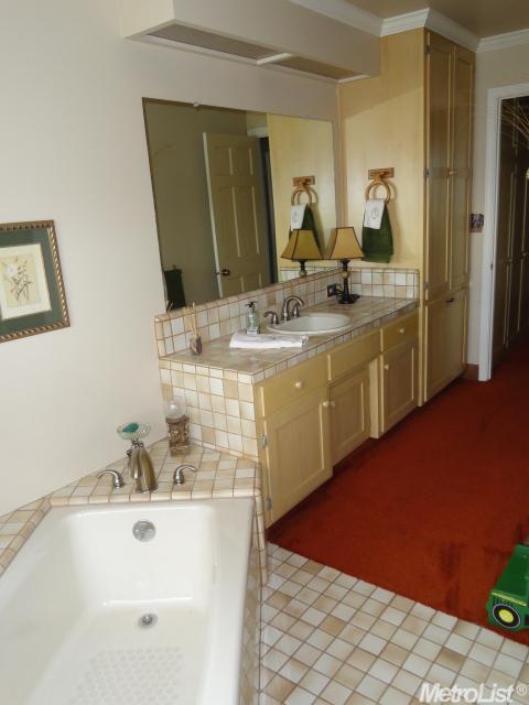 16093 Eugenia Ave, Ripon, CA 95366 photo 7