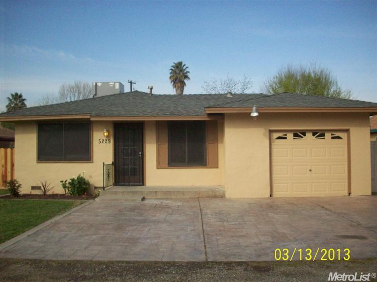 5229 8th St, Keyes, CA 95328 photo 1