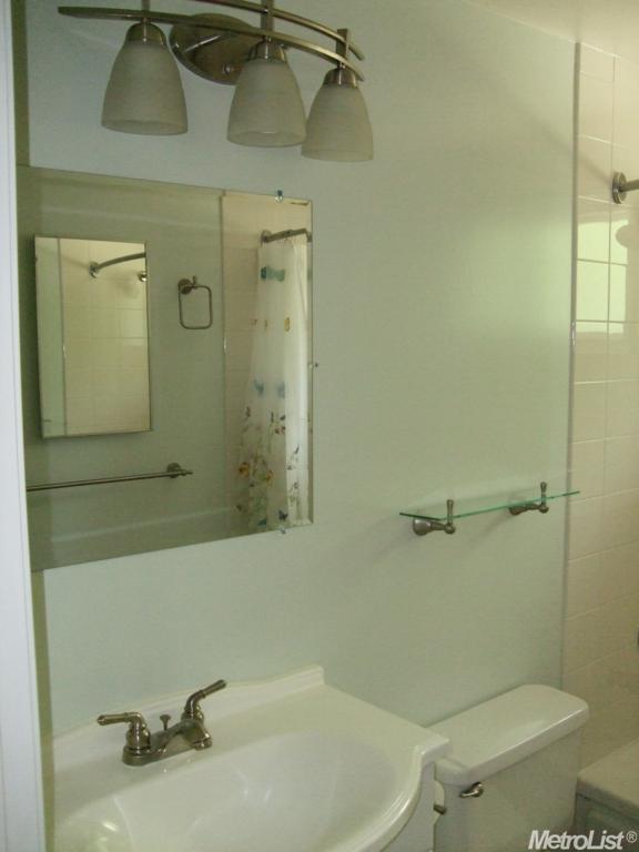 5016 Donovan Dr, Carmichael, CA 95608 photo 5