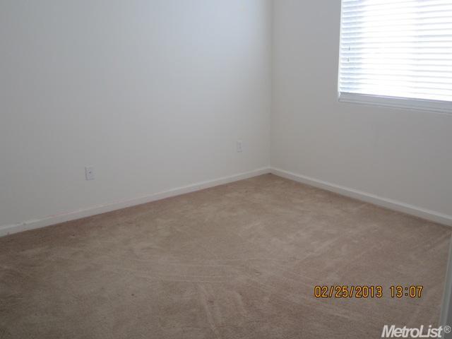 21647 S Hammonds Cir, Dos Palos, CA 93620 photo 5