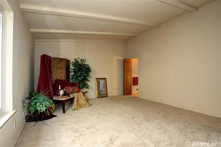 6826 Westmore Way, Carmichael, CA 95608 photo 11