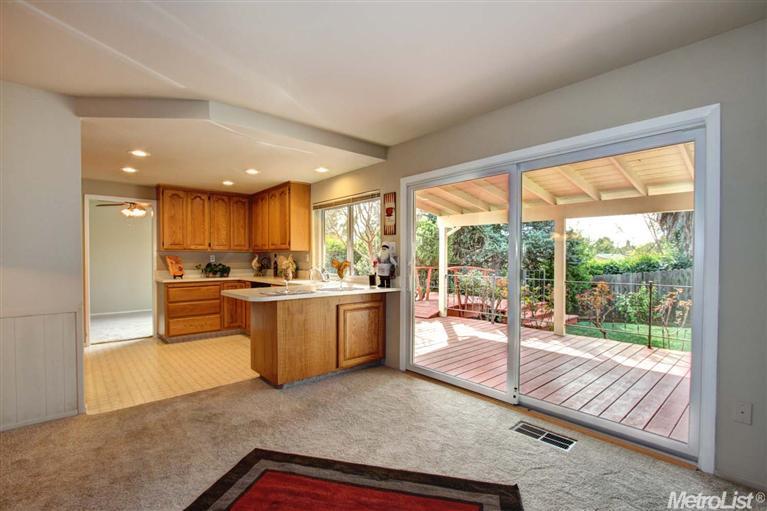 6826 Westmore Way, Carmichael, CA 95608 photo 8