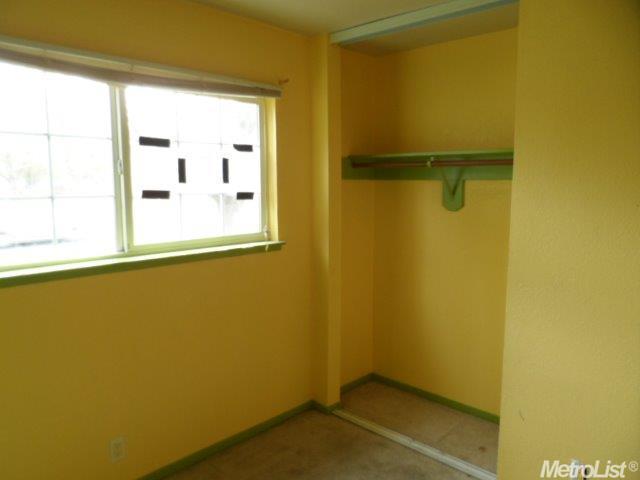 2001 Celeste Dr, Modesto, CA 95355 photo 8
