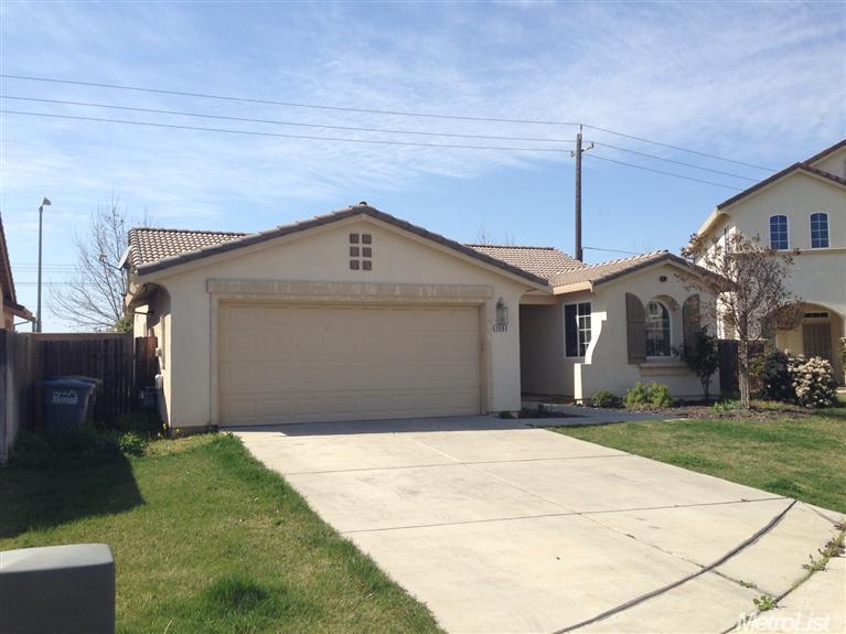 3593 Santiago Ave, Merced, CA 95348 photo 1