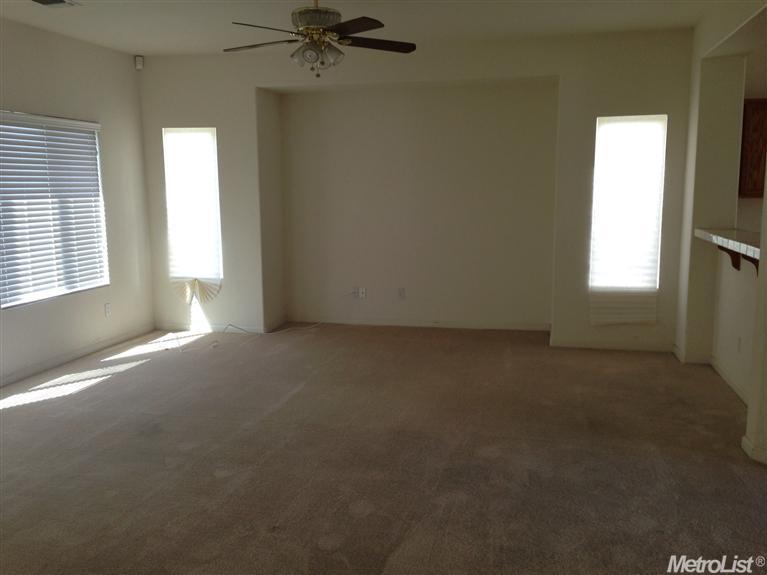 3593 Santiago Ave, Merced, CA 95348 photo 8