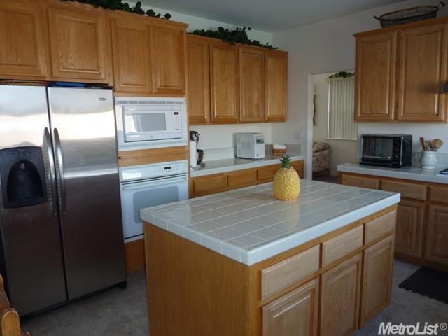 1417 Lecourbe Ct, Modesto, CA 95356 photo 7