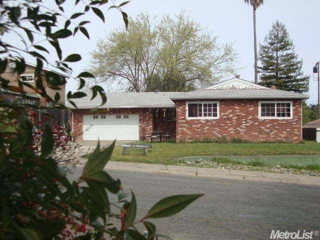 8945 Custer Ave, Orangevale, CA 95662 photo 1
